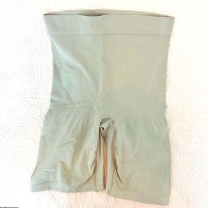 Avenue Body Light Smoother/ Shaper 2X